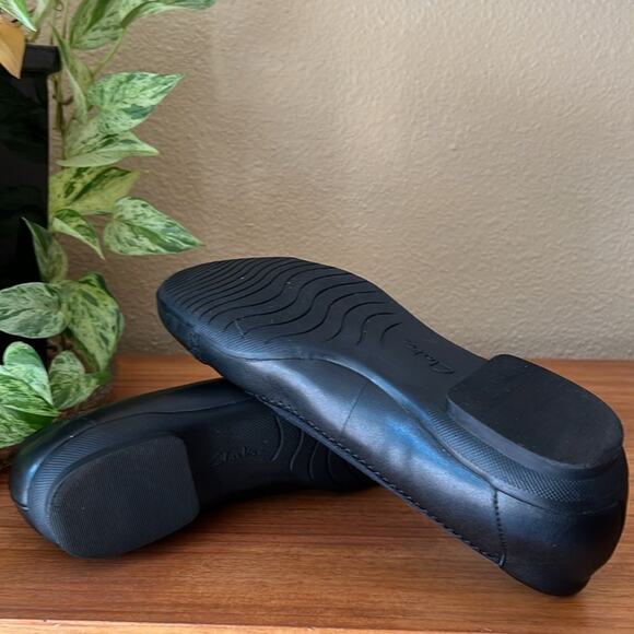 Clarks Shoes Sara Ballet Flat Black 9W Leather wide Comfort Arch Support - Picture 6 of 11